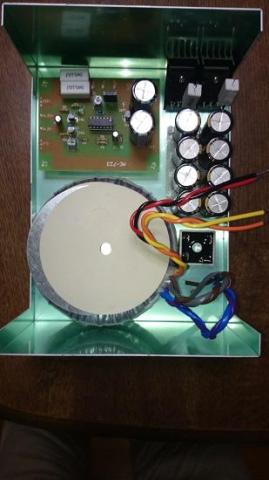 ケースに配置してみた。