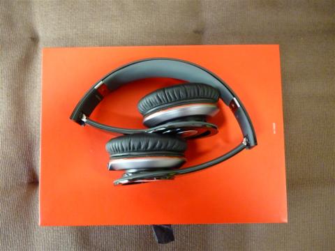 折りたたんだ状態、ケースに入れる時はこの状態で入れます