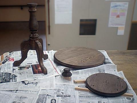 オスモで塗装中。