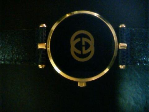 GUCCI 腕時計(裏面)