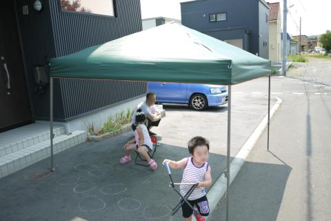 なぜか集まる人たちw