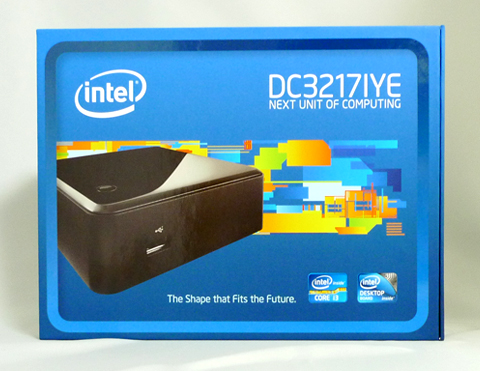 Intelらしいブルーのシンプルなパッケージ表