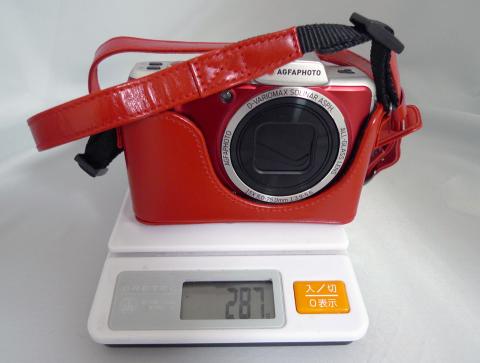 バッテリー・SDカード・ケースもつけて持ち運び時にはこの重さ