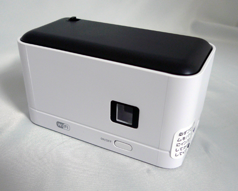 サイドに電源スイッチ