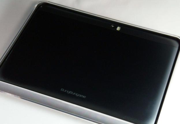 スタンドにはめ込まれている