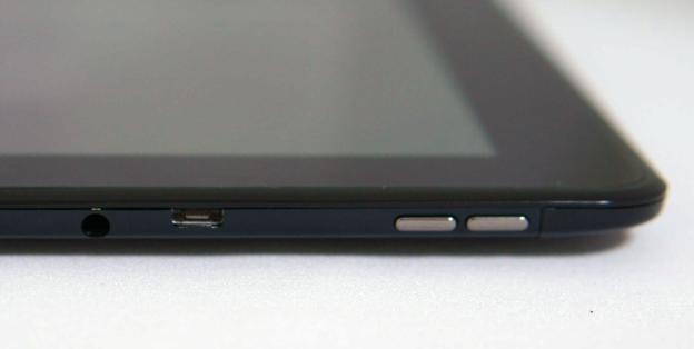 薄いため仕方がないのかも。取扱には注意。