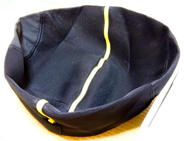 一番上にあるボールのカバー