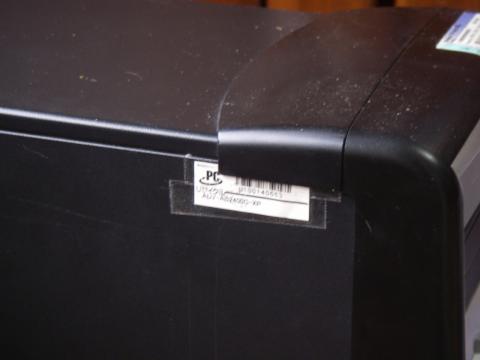 PCリサイクルマーク付きで廃棄するときにも安心。