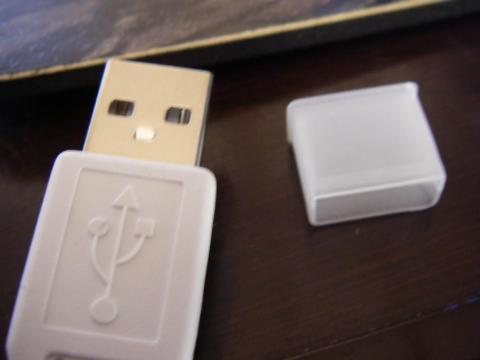 うれしいカバー付き!但し割れてますw