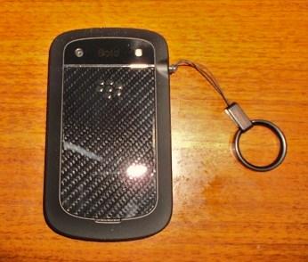 Blackberry Bold 9900本体 うら面