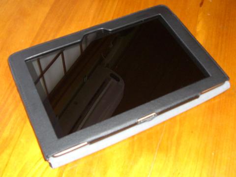 ピンボケですが、装着するとこんな感じです。