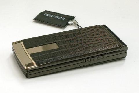 そう言えば、F-03B本体をもちもの登録していませんでした。。。