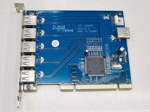 よく見たらオモテ面もさほど複雑じゃないですねw