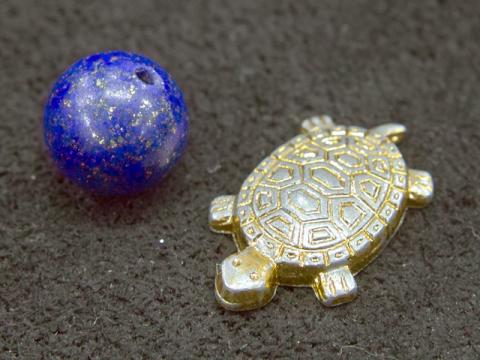 小銭入れの中の住人達を接写!