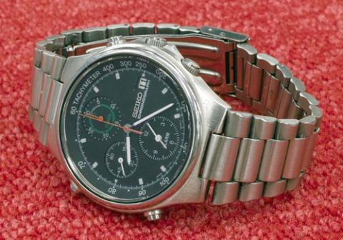 全体的に傷だらけです。