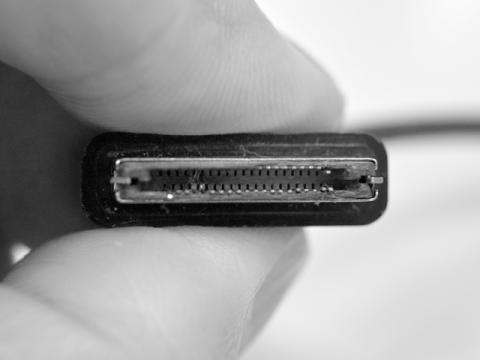 奥の方で折れ曲がっている!! こりゃダメだorz