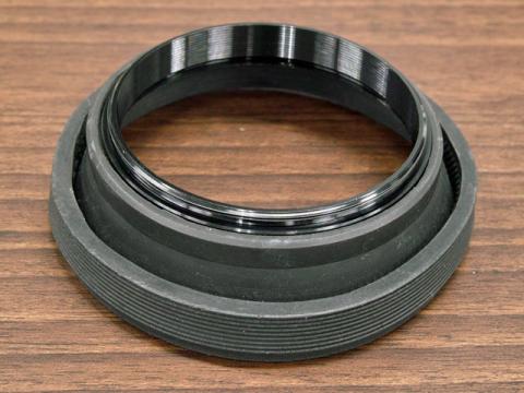 折りたたんだ状態。