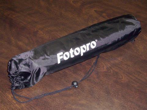 ちょっと大きな折り畳み傘という感じです。