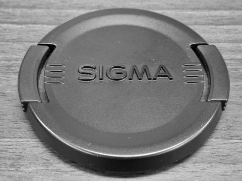一応シグマのロゴが入っています。