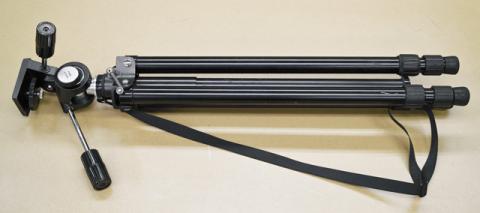 折りたたむと結構小さくなりますが、やはり重いものは重いですw