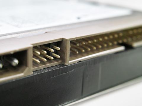 ジャンパーピンが長いのか、シャントが短いのか...