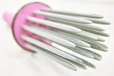 オール樹脂製で安全(?)です。