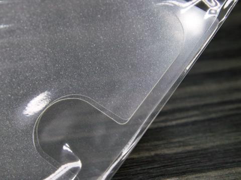 うーん、液晶保護フィルムのキラキラはいらないかな...