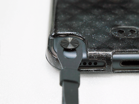 純正ストラップの回転範囲は約90度です。