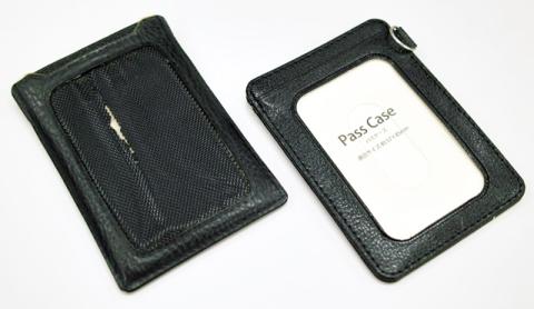 もう限界なパスケース(左)と本製品(右)