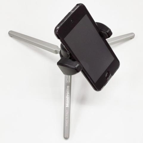 普通のカメラとレンズの位置関係が違うのでちょっと戸惑います...