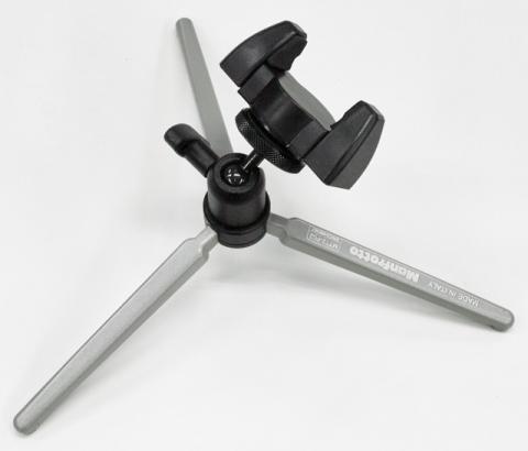 ミニ三脚に取付けた様子