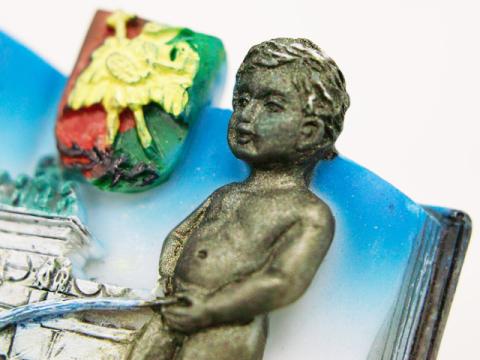 ちょっと頭がデカいです。しかも誰?って感じですw