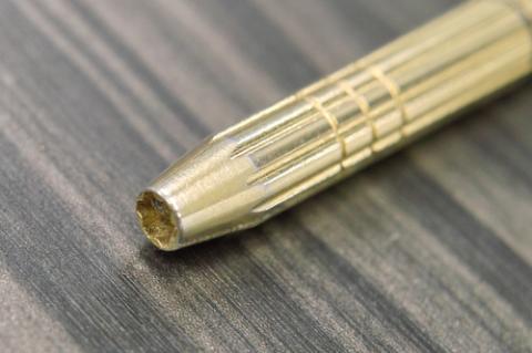 よく見るとソケットレンチのようになっています。