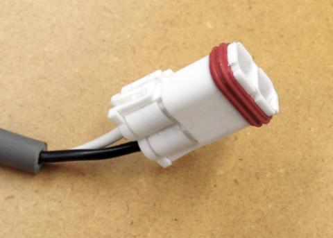 オス側のコネクタ