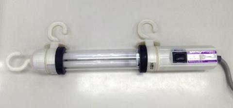 お手頃サイズな作業灯です。