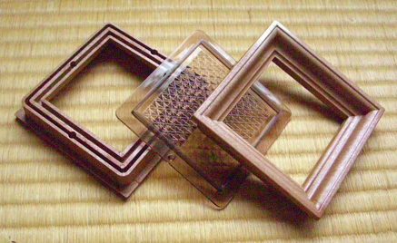 木目調の樹脂は意外と良い味が出ています。