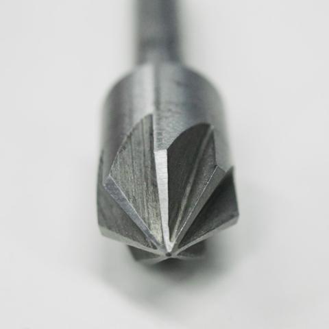 年季が入っていますが、まだまだよく削れます。