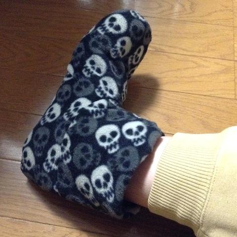 履くとこんな感じですね。