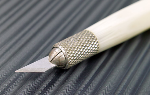 使い心地はなかなかですが、私はカッターナイフの方が好きかな^_^;