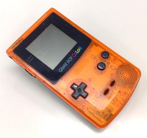 オレンジに黒はヘビーデューティーな感じがして良いですねぇ。