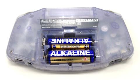 裏カバーを取付けて電池を入れれば完成〜