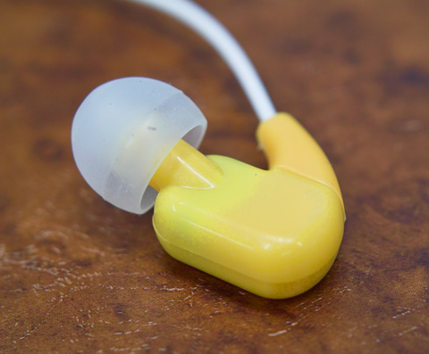 裏側はスッキリとしています。