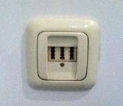 これは、、、マルチタップ的なものなのかな?