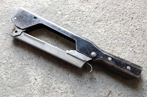 右下の方がハンドルになります。