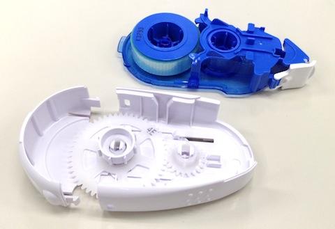 カートリッジ状のテープを外したところ