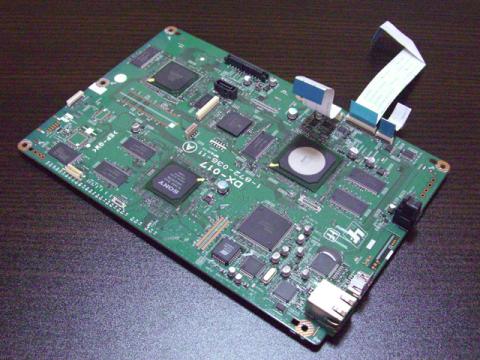 ジャンクからこの基板を移植して完成〜。