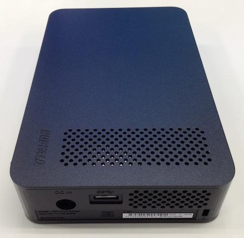 背面に電源端子とUSBポート(MicroB)があります。