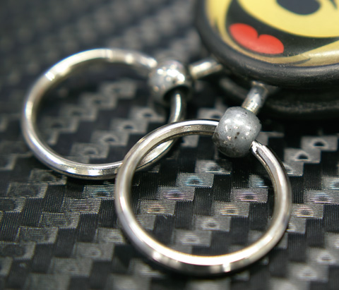 金属パーツのメッキもすっかり剥げているけど、使用には問題無し。