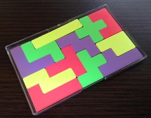 ちなみに裏側はツルツルになっています。