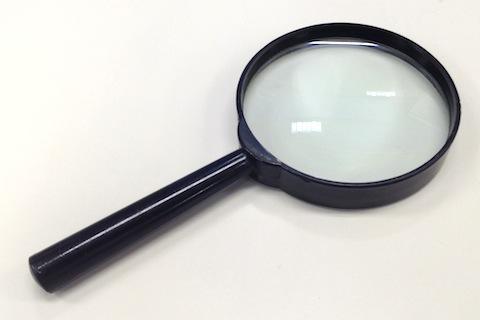 まぁ、持ち重りを心配するほど長時間持つことはまず無いでしょうw